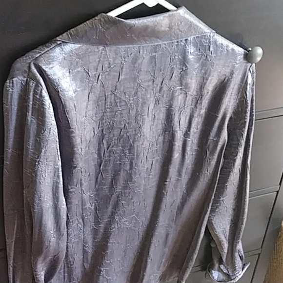 Shirt - Picture 5 of 6